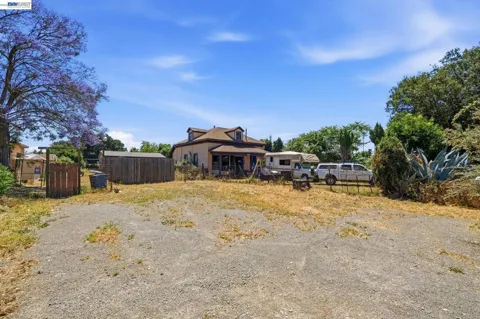 559 Old Canyon Rd