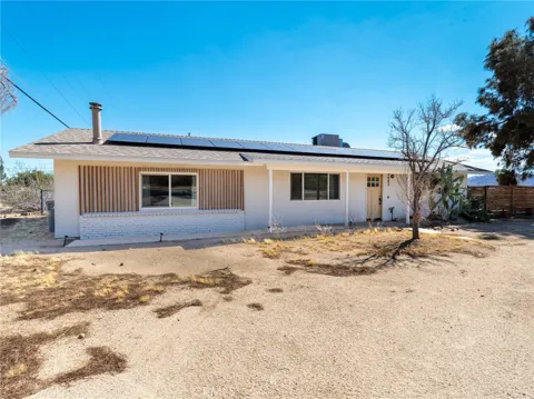 4883 Avenida La Candela
