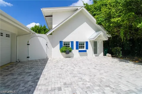 Winterview Drive