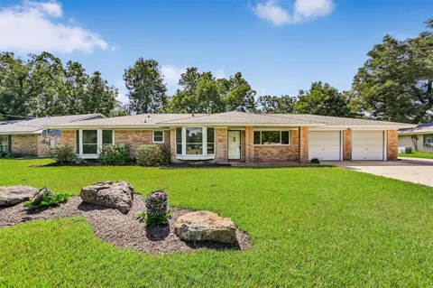 111 Southern Oaks Drive