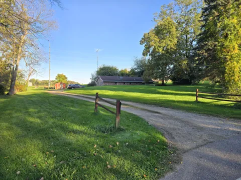 535 29 1/2 Mile Road