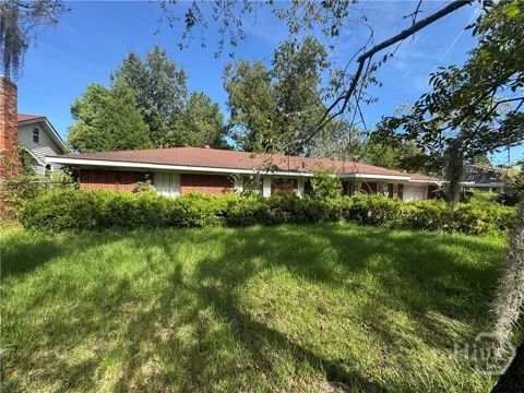 110 Oglesby Avenue