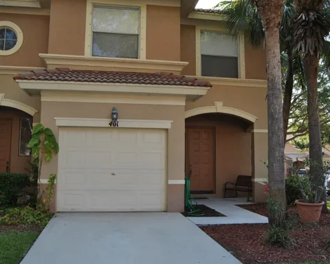 401 Rainbow Springs Terrace