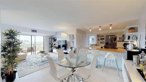 77 Crandon Blvd #8D