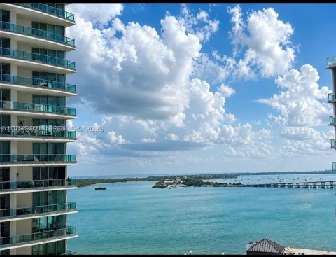 1300 Brickell Bay Dr #2307