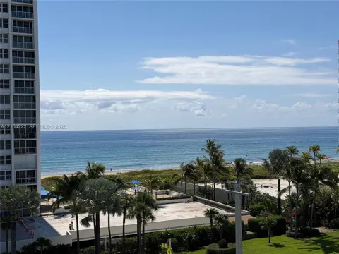 2851 S Ocean Boulevard #6 V