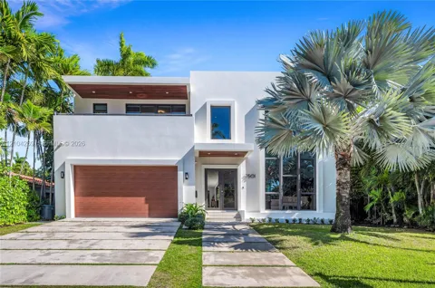7501 Coquina Dr