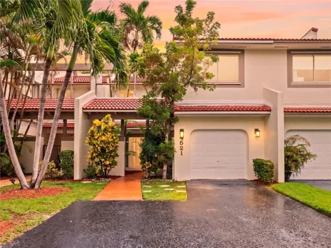 4521 NW 102nd Ct