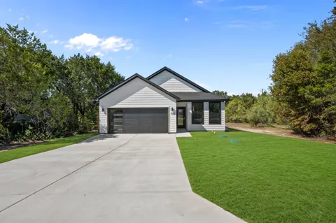 932 Bosque River Drive