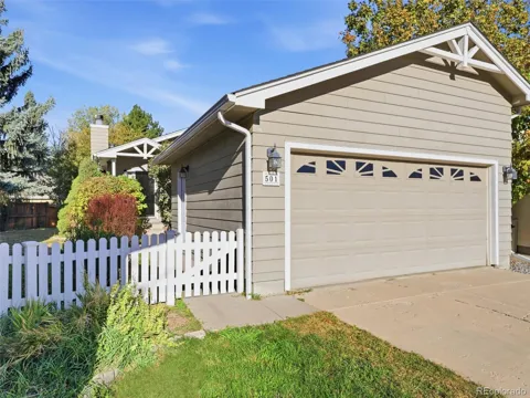 501 Arden Circle