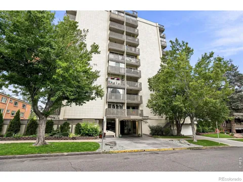 1223 Race Street #303