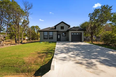 933 Nacogdoches River Drive