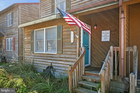 713 KELLY ROAD #713A