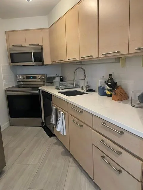 1515 ARC WAY #304