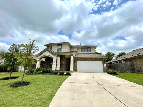 218 Summer Pointe Drive