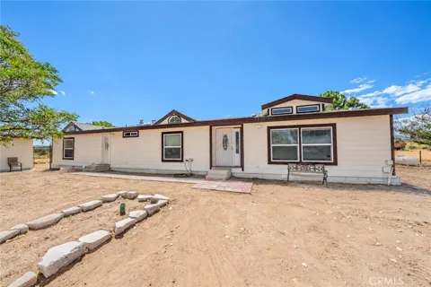8725 Cedar