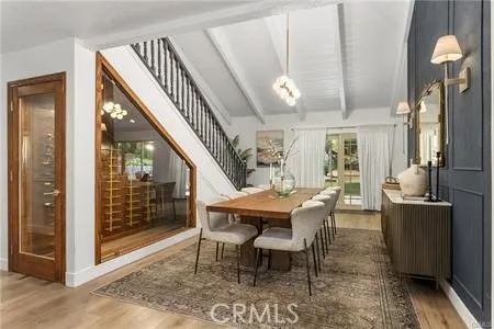 5825 Paseo De La Cumbre