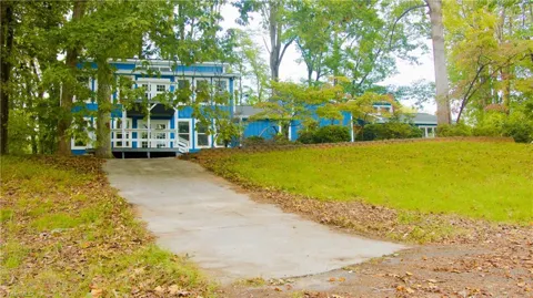 204 & 208 Horseshoe Bend