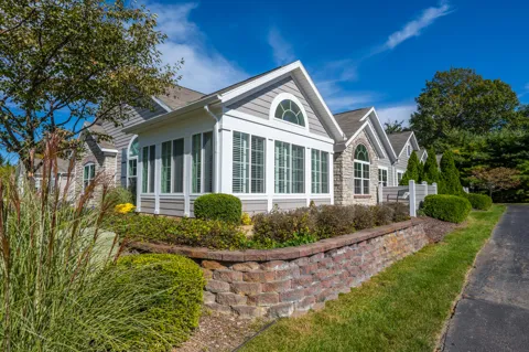 2787 Villa Lane