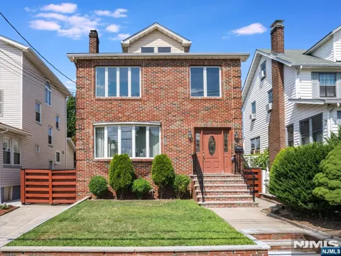 102 Hedden Terrace 2