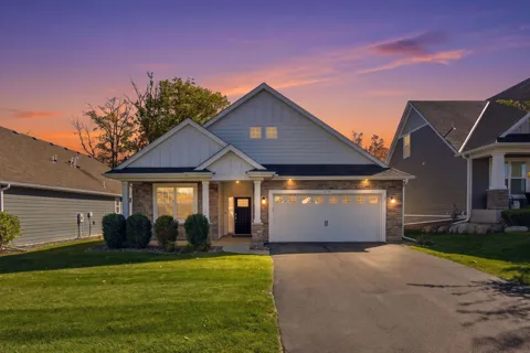 6750 Black Oak Lane