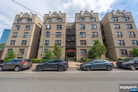 2700 John F Kennedy Boulevard 102