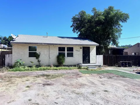 8307 Broadway Lane