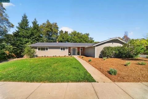 3100 Sandalwood Ct