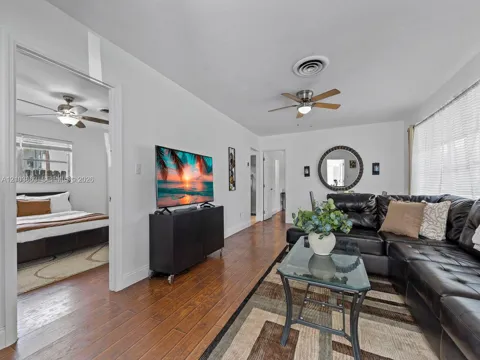 1418 16th Ave #1418