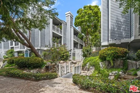 8500 Falmouth Avenue #3215