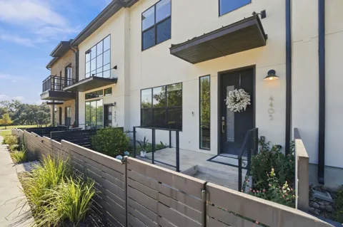 4405 Grotto Drive