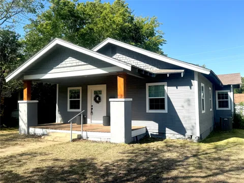 525 E Seminole Avenue