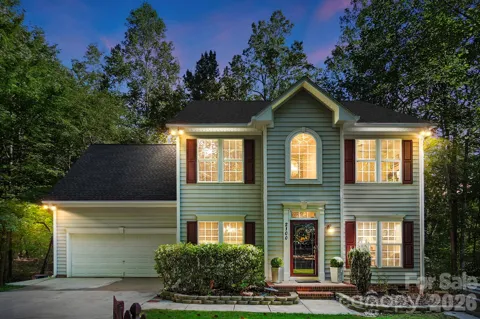 2100 Pineapple Court