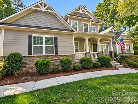 1533 Springfield Drive