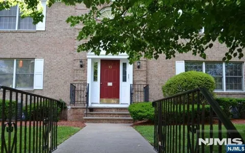 10A S Irving Street 10A
