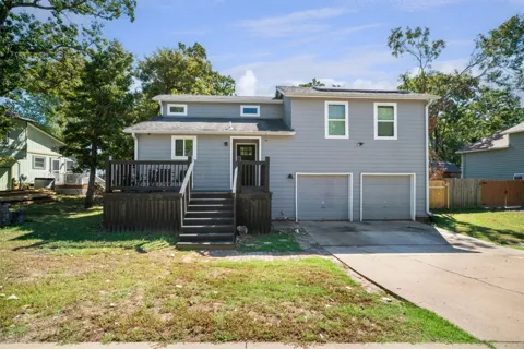 4826 S Linwood Drive