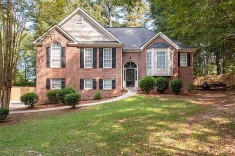 218 Oakwood Court