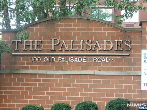 100 Old Palisade Road 1503