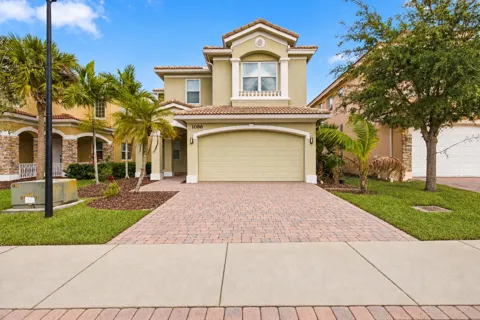 1086 NW LEONARDO CIRCLE