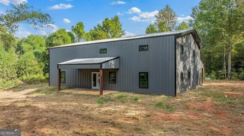 152 Lois LN