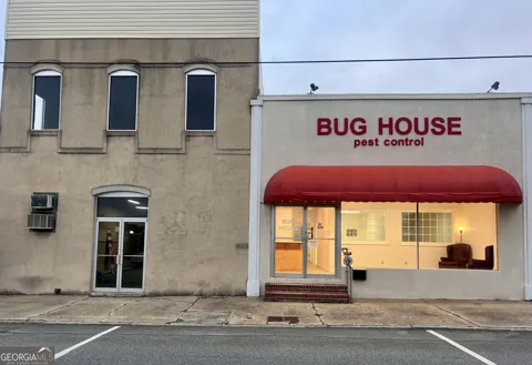 219 College ST