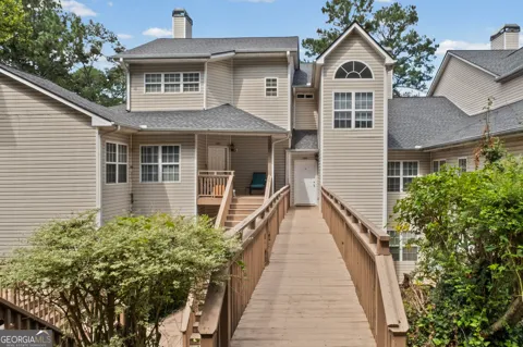 8806 Fairview Bluff RD