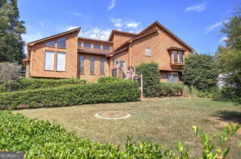 18 Gentry DR SW