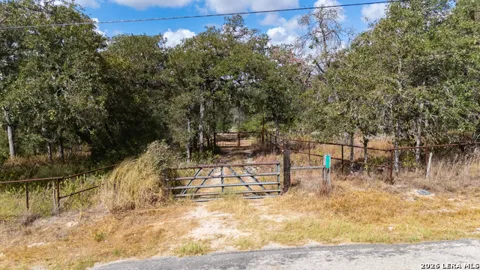 796 BLUE STEM RD