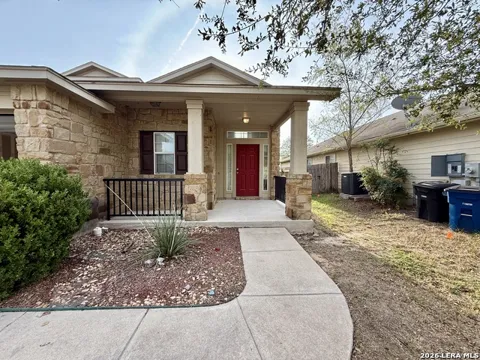 558 BRIGGS DR