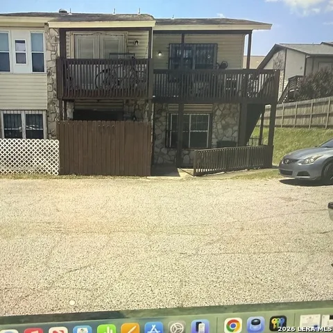 5806 Shadow Glen