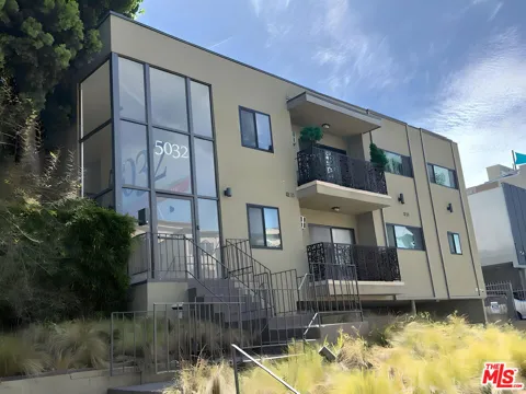 5032 Maplewood Avenue #105