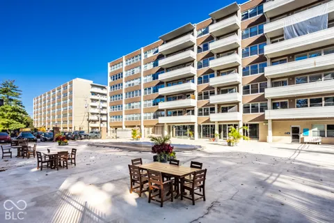 25 E 40th Street #5A