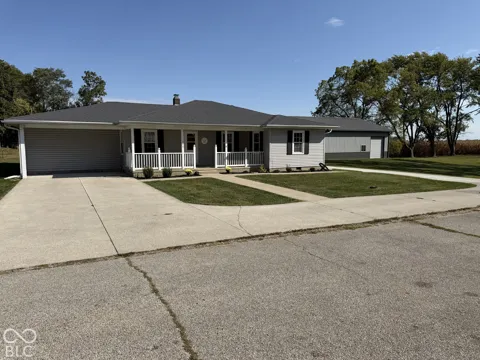 306 2nd Street