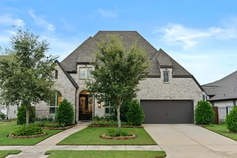 2214 Almond Creek Lane